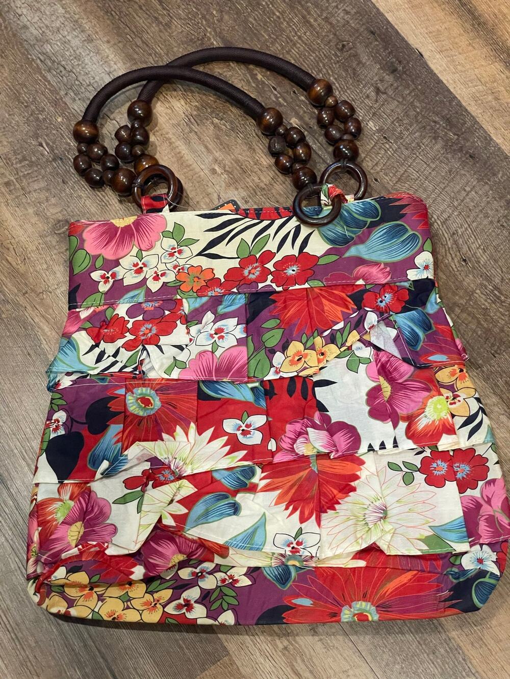 NWT Mountain Mamas Floral Frenzy handbag with wooden detail handle